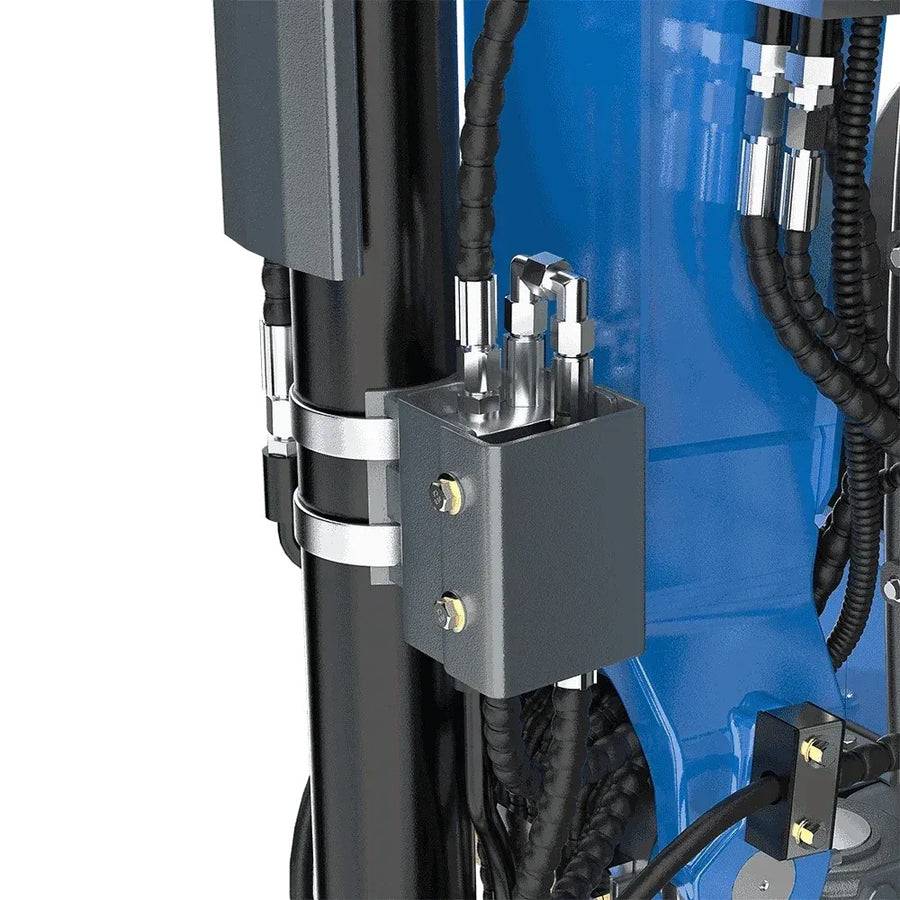 RIPPA R32 auxiliary hydraulic lines and quick-connect block on the boom